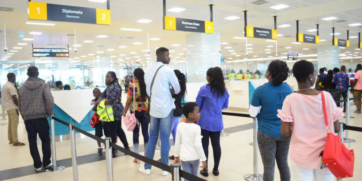 Gana, Havalimanlarını Açıyor!