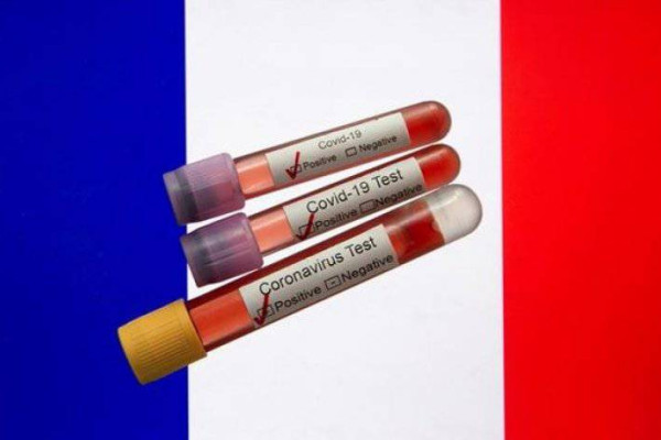 Fransa PCR Testi Zorunluluğu Getirdi
