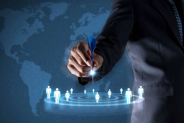 Etkili Fuar Pazarlaması: Hedef Kitlenizi Nasıl Belirlersiniz?