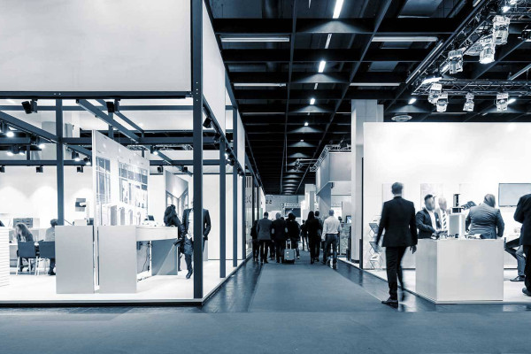 Fuar Yetkilisi Olmak: Görevleri ve Sorumlulukları Nelerdir?