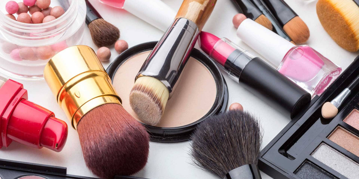 Yetkilisi Olduğumuz Fuarlar: Cosmetic Business